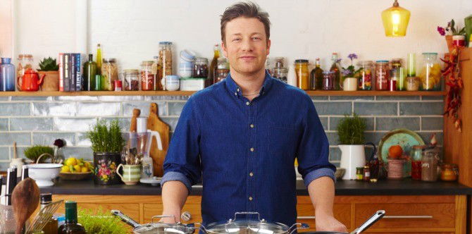 Celebrity chef Jamie Oliver's breastfeeding comments land him in hot water