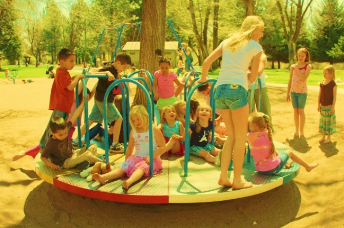 Playing_children