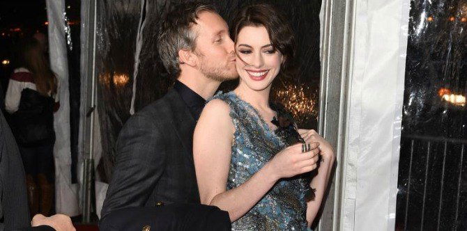 Anne Hathaway gives birth to a healthy baby boy!
