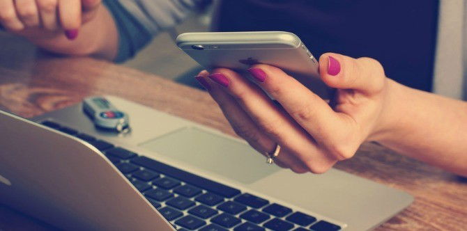 10 Simple hacks to protect yourself when shopping online