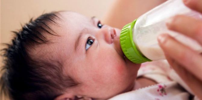 Mom breaks silence after being shamed for feeding child with formula