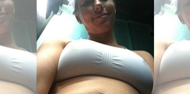 LOOK: Former Playboy model shares stretch mark selfie to empower fellow moms!
