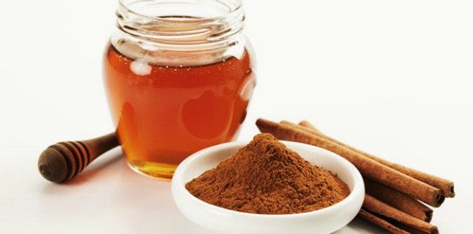 The benefits of Honey and Cinnamon: your anti-acne secret weapon