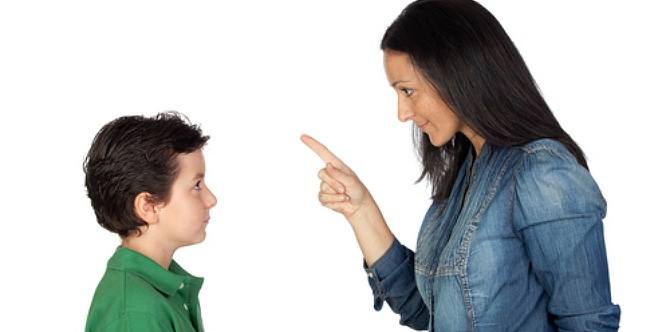 6 Ways to reprimand your kids without yelling