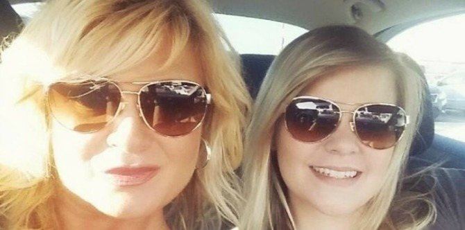 Mentally-ill mother shoots dead her two daughters on the street
