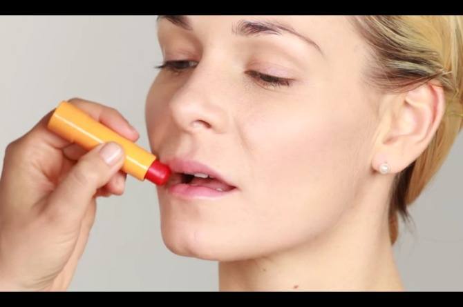 matte lipstick