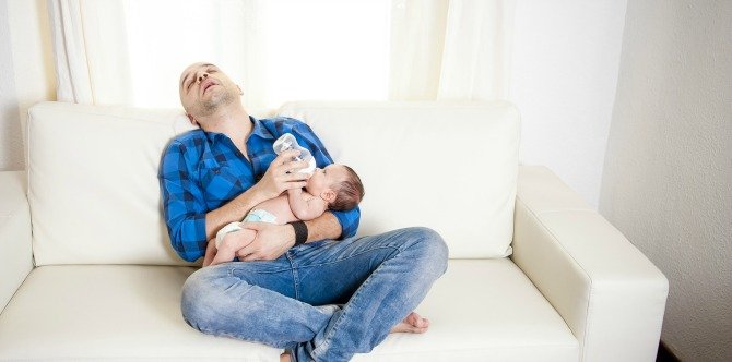10 Tricks to get your baby to sleep when you’re exhausted
