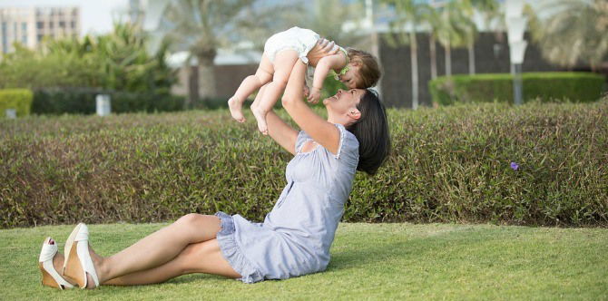 5 Fun trust building games to play with your kid this weekend!