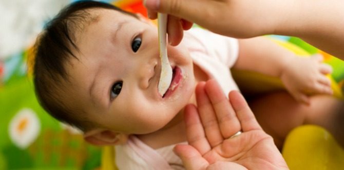 How to avoid food allergies when feeding baby