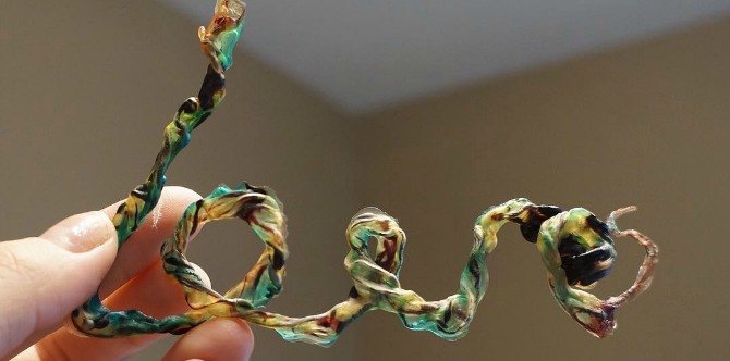New trend has moms preserving babies' umbilical cords and turning them into jewelry