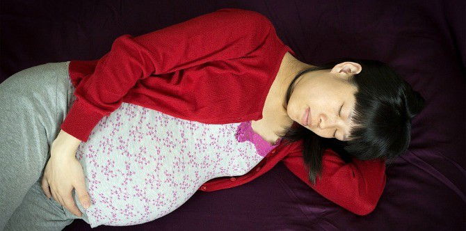 How to get some much needed sleep in the 3rd trimester