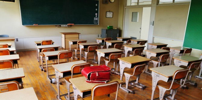 Phone charger fumes cause 7 in school to get sick