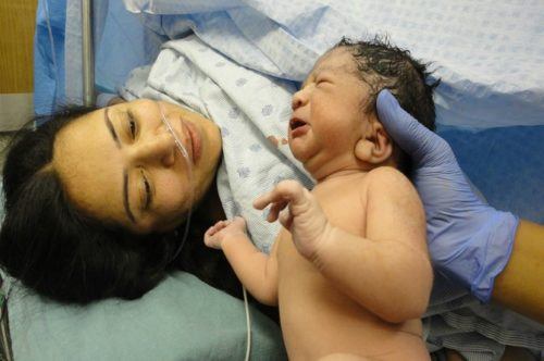 Mother broadcasts labor on Facebook LIVE: Nothing 'normal' about it, she says