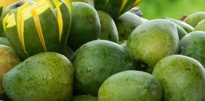 What are the most common types of food that moms crave during 'paglilihi'?