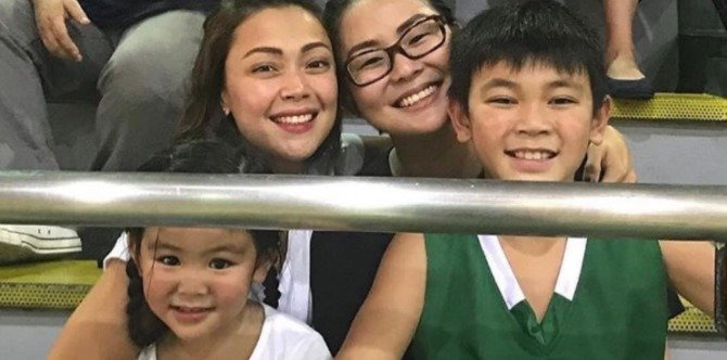 LOOK: 4 Celeb moms who prove that you can be friends with your hubby’s ex