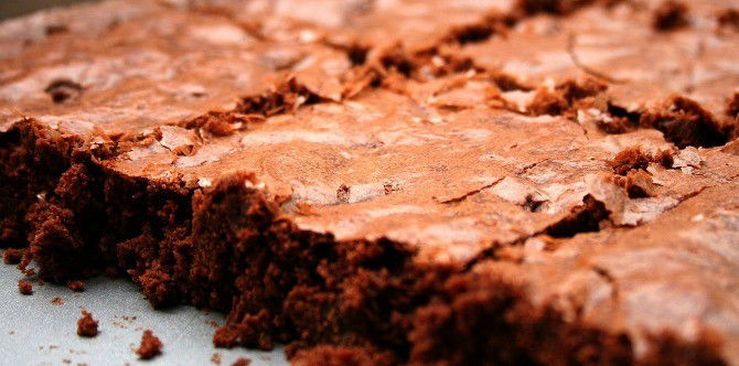 Mom suffers intense criticism for using breastmilk in bake sale brownies