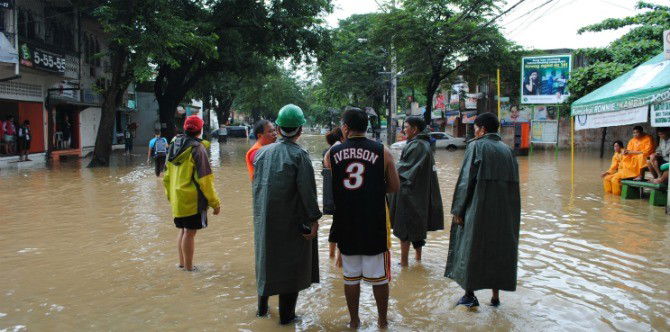 Parents unhappy about Quezon City’s decision to not suspend classes amidst heavy rains
