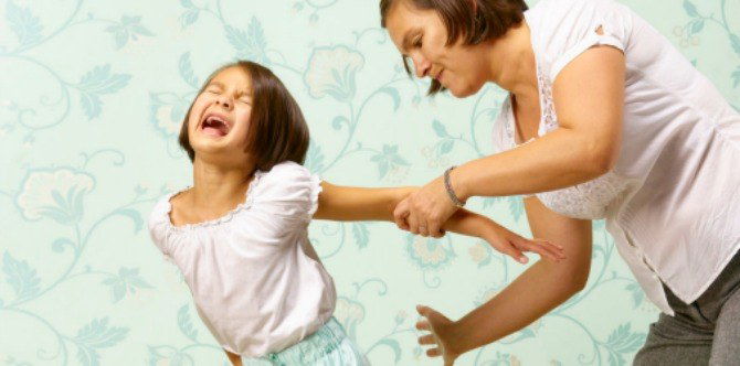 Instead of spanking your child, why not try doing these 3 things instead?