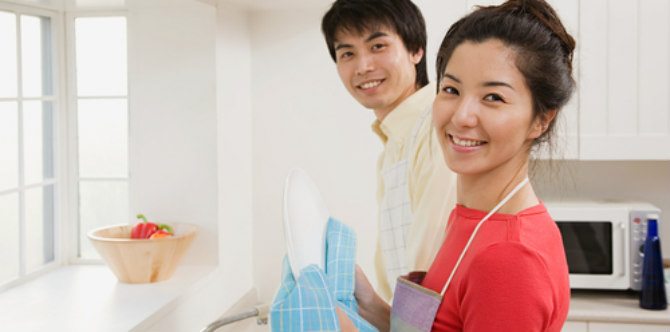 10 Simple ways to lower your water and electricity bills