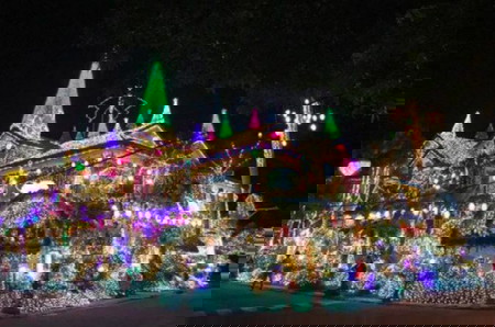 10 Dazzling Christmas light shows kids will enjoy in Metro Manila