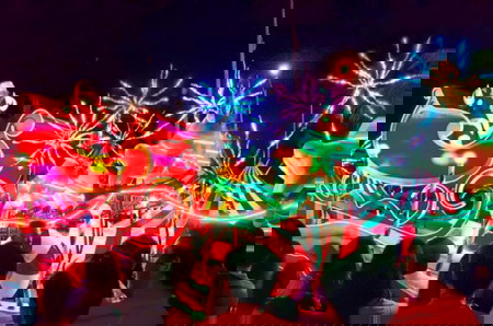 10 Dazzling Christmas light shows kids will enjoy in Metro Manila
