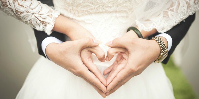 Moms, did you know that you can keep your maiden name after marriage?