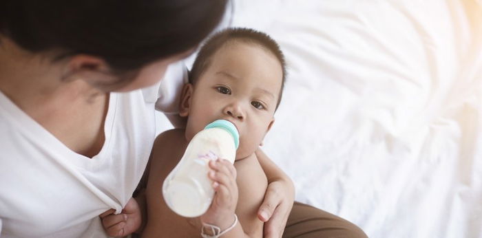 Should my baby go to bed with a bottle?