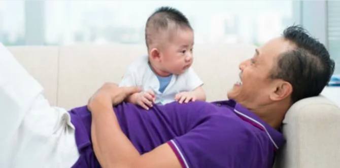 Babies who look like their dads are healthier, claims study