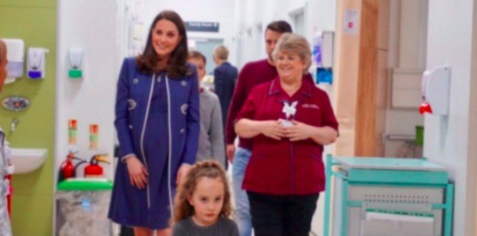 Kate Middleton reunites with midwife who helped her during labor