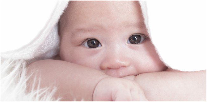 Baby development and milestones: your 5-month-old