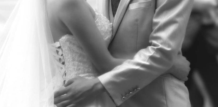 Groom gets shot; still shows up for wedding