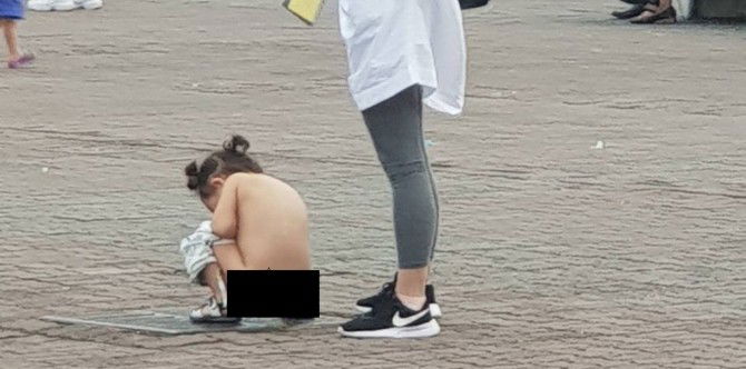Ang posibleng rason kung bakit hinahayaan ng Chinese parents na dumumi ang anak nila in public
