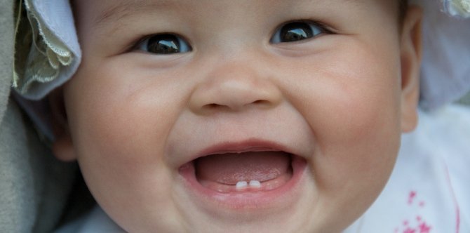 Sanggol, ipinanganak na mayroon nang tumutubong ngipin