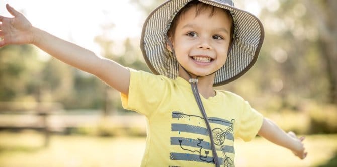 Ang development at milestones ng isang bata: Ang iyong 4 taon 4 buwang gulang