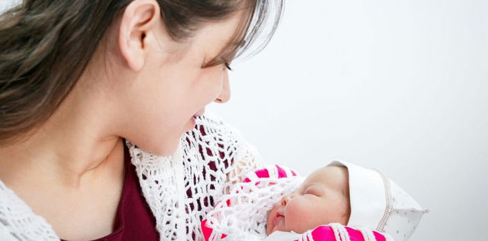 Ang development at milestones ng isang bata: Ang iyong 2 week na sanggol