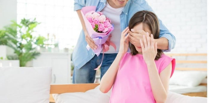 10 Subtle Cues That Your Husband Is Still Madly In Love With You