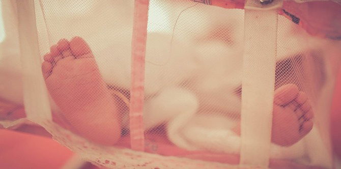 Nanay, itinago ang bangkay ng kaniyang sanggol sa aparador