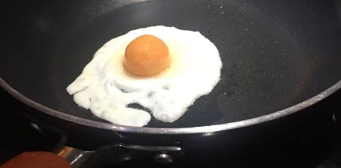 Netizen, nakabili nga ba ng pekeng itlog sa grocery?