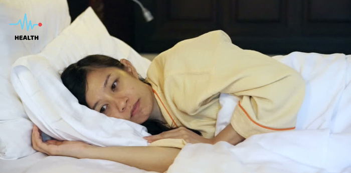 Topiqlarda komplekssiz qizlar video