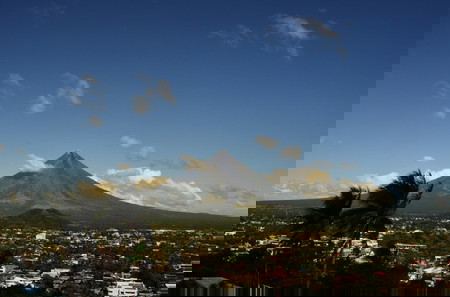 Mayon Volcano Alert Level 2 