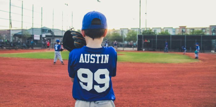 Development at milestones ng isang bata: 6 taon 10 buwang gulang