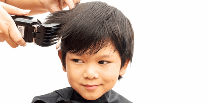 Baby's first haircut: Kailan dapat gawin at paano ito paghahandaan?