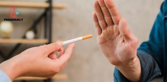 Daddy, wag kang manigarilyo malapit kay mommy! 6 epekto ng secondhand smoke sa buntis