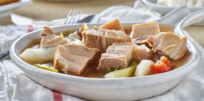 Sinigang na Baboy: Pinalevel-up ang paborito nating nakakakilig na sabaw