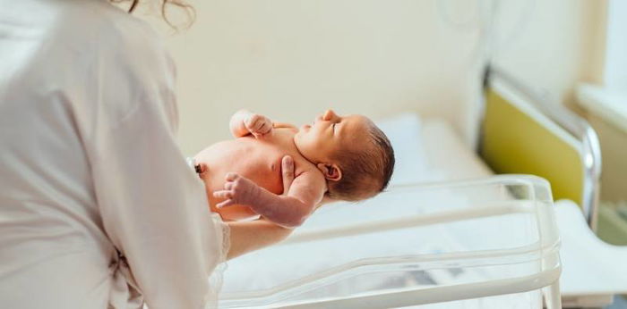 HELP, ayaw magpababa ni baby! Anong puwedeng gawin ko?