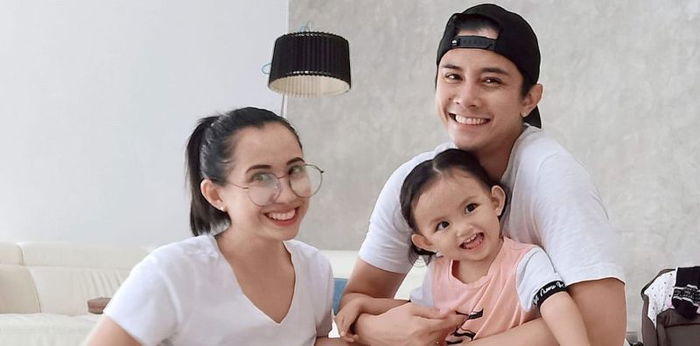 JC Santos and wife Shy Herrera, ibinahagi ang pregnancy journey sa kanilang "miracle" Baby River