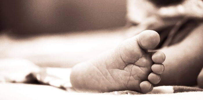 Anak ng OFW na 2-taong gulang, nasawi sa kamay ng kanyang tagapag-alaga