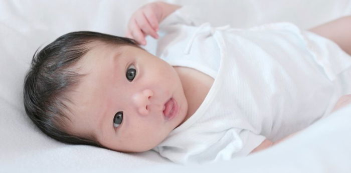 8 na head control exercise para sa baby