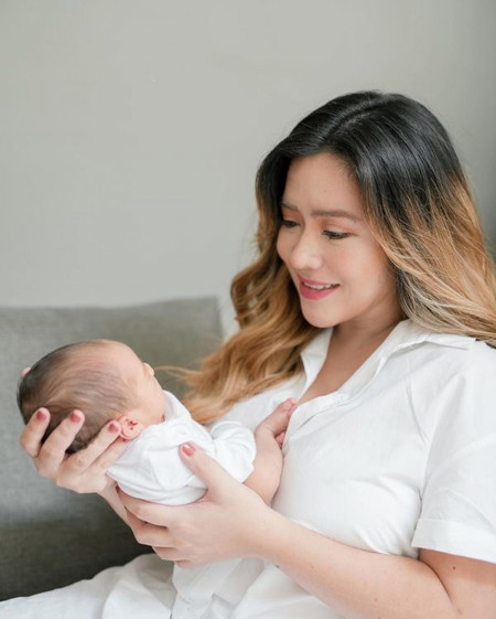 angeline quinto son