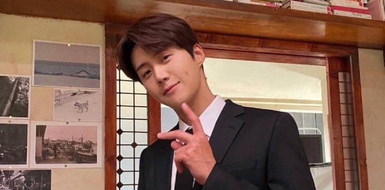 Kim Seon-Ho Makes Acting Comeback After Scandal